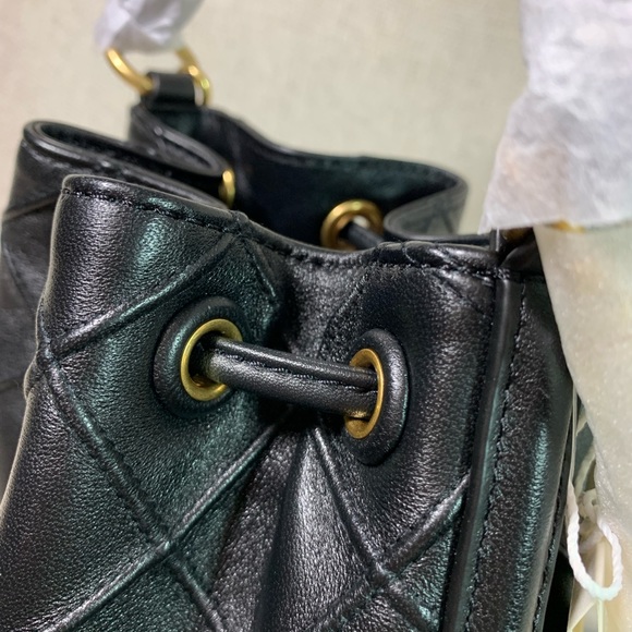 Tory Burch Soft Fleming Small Bucket Bag Black Quilted Leather Crossbody - Picture 13 of 16